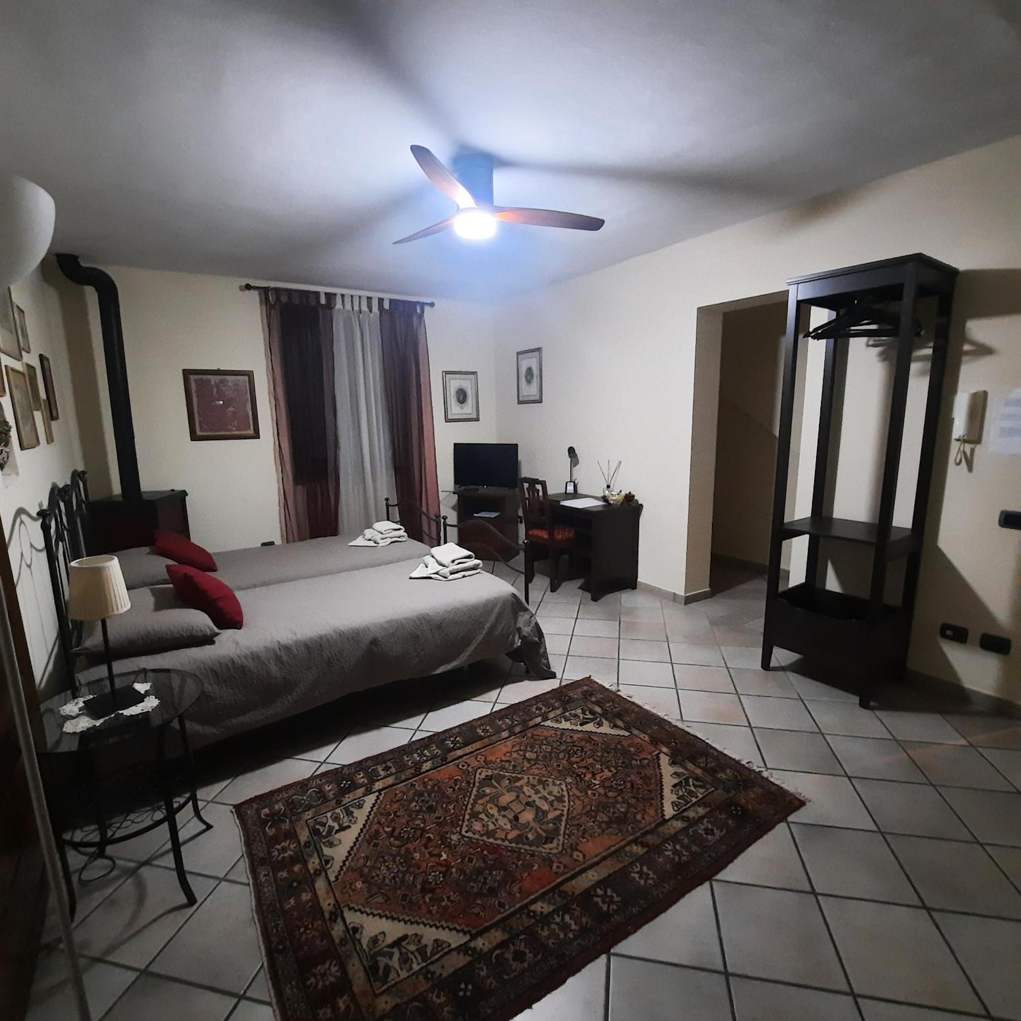 La Trunera Guest House อาเลสซานเดรีย ภายนอก รูปภาพ